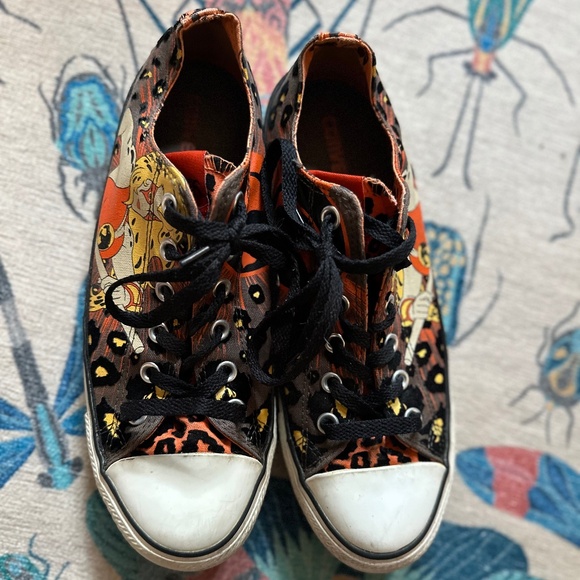 Converse Shoes - Limited edition Thundercats Convers Mens size 8, Women's 10